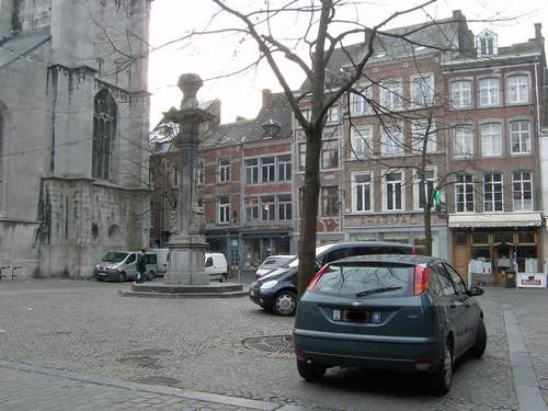 namur2004328