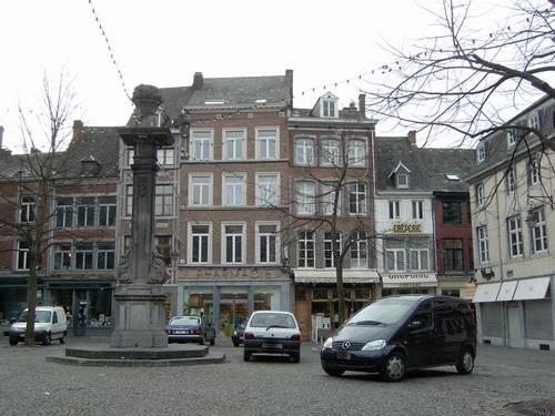 namur2004329