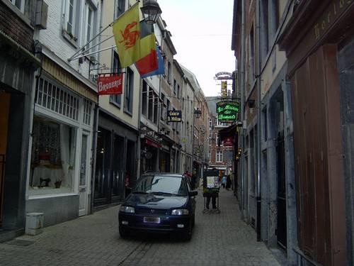 namur2004336