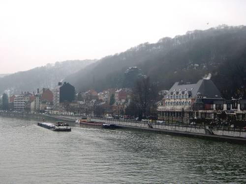 namur2004383