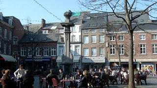 namur2004281