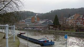 namur2004313