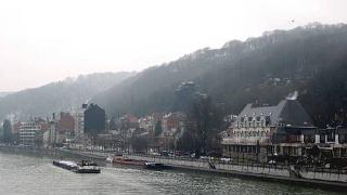 namur2004383