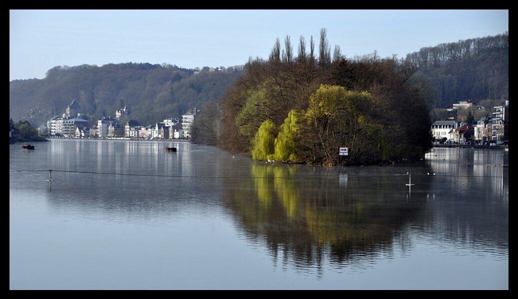 namur0804120024