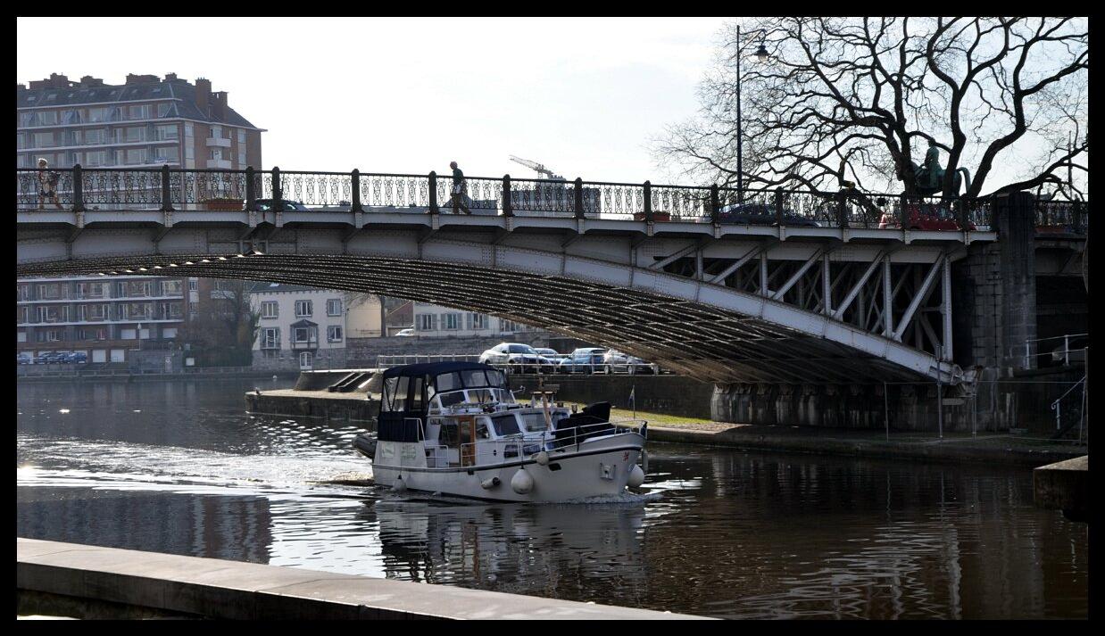 namur2004130024