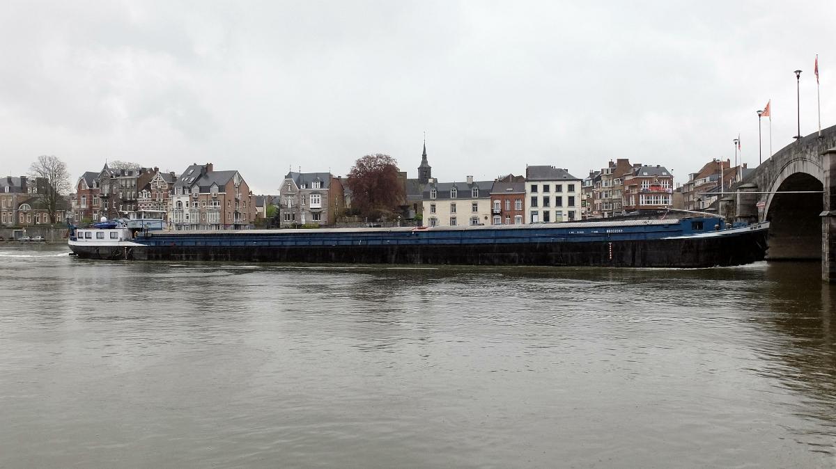 namur010516031