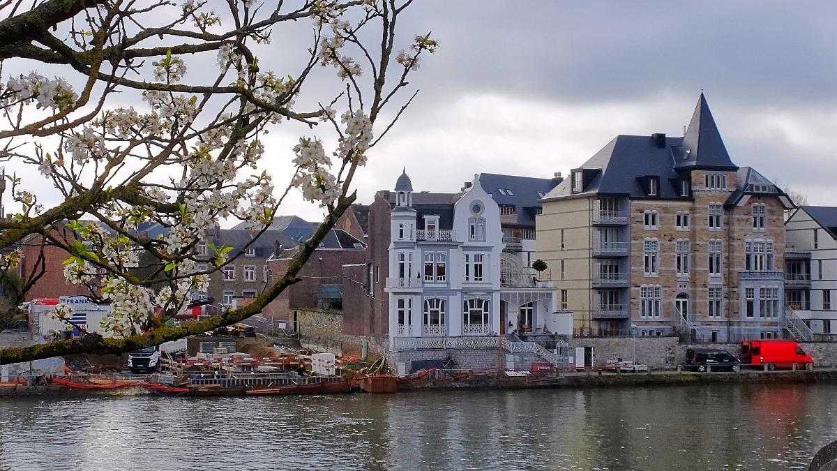 namur010418047