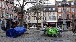 namur010418038