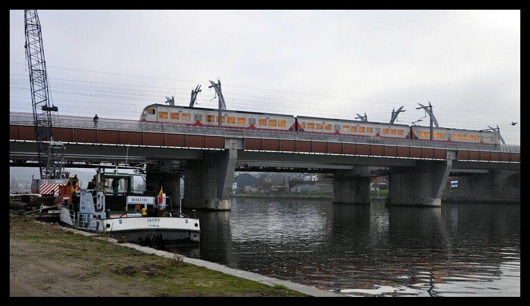 namur0112120076