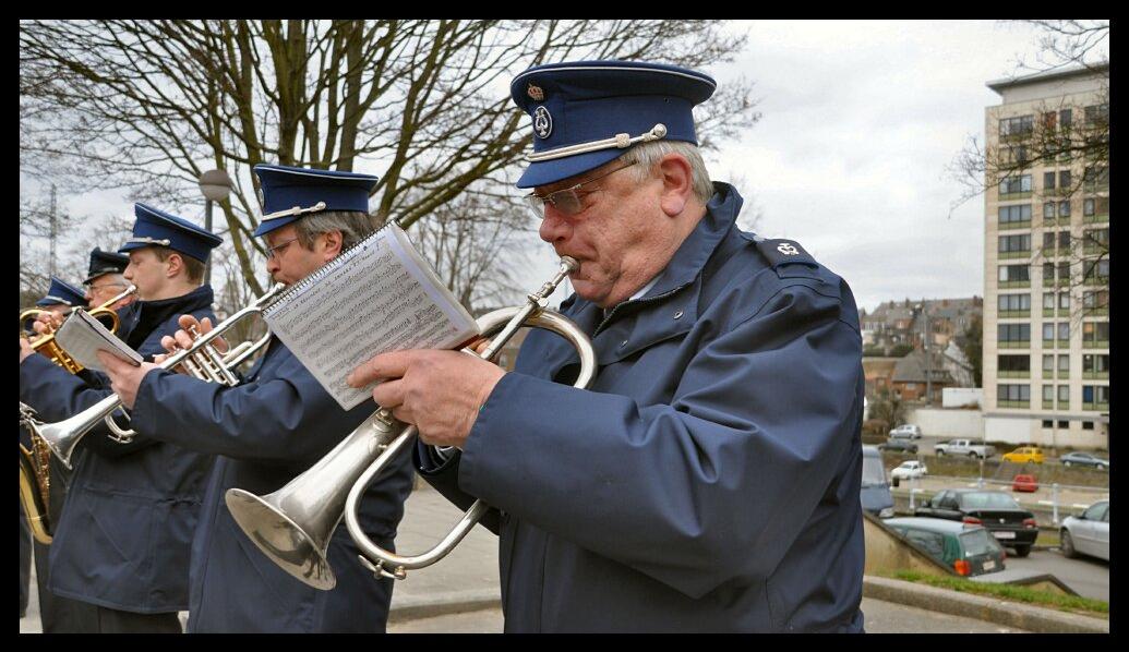 namur130211033