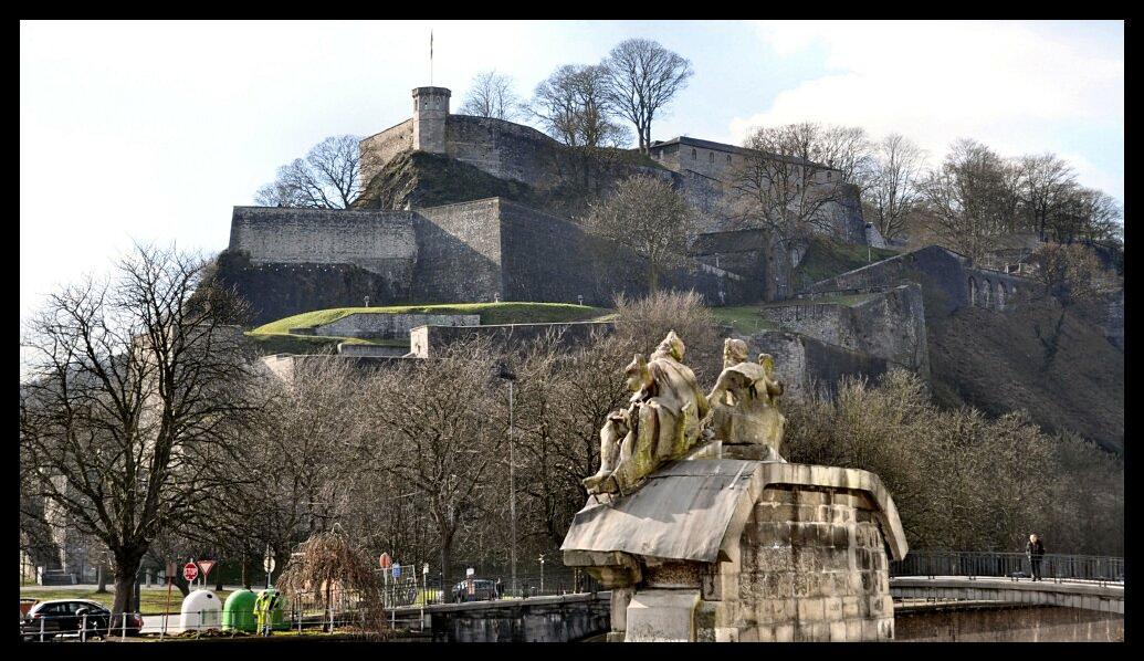 namur130211075