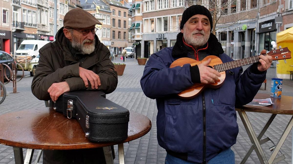 namur140216006