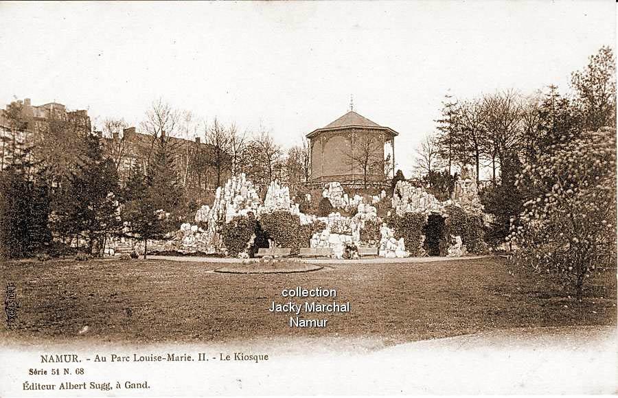 20_La_grotte_l_emplacement_du_pont_dans_le_parc