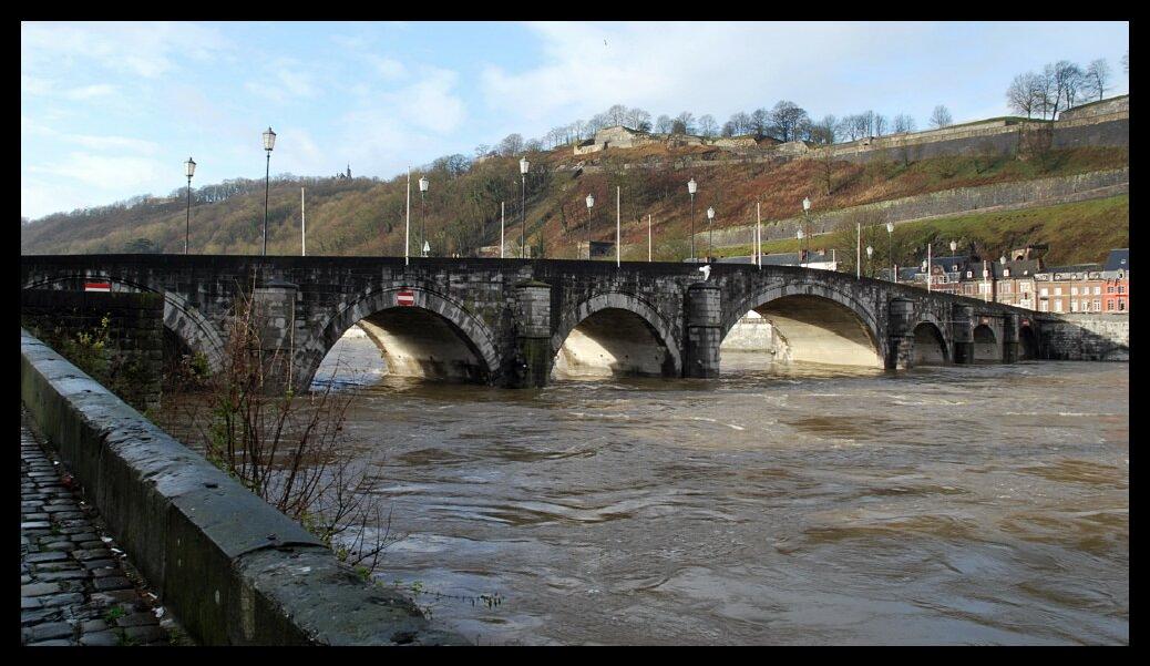 namur1501120143