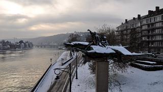 namur2001130136