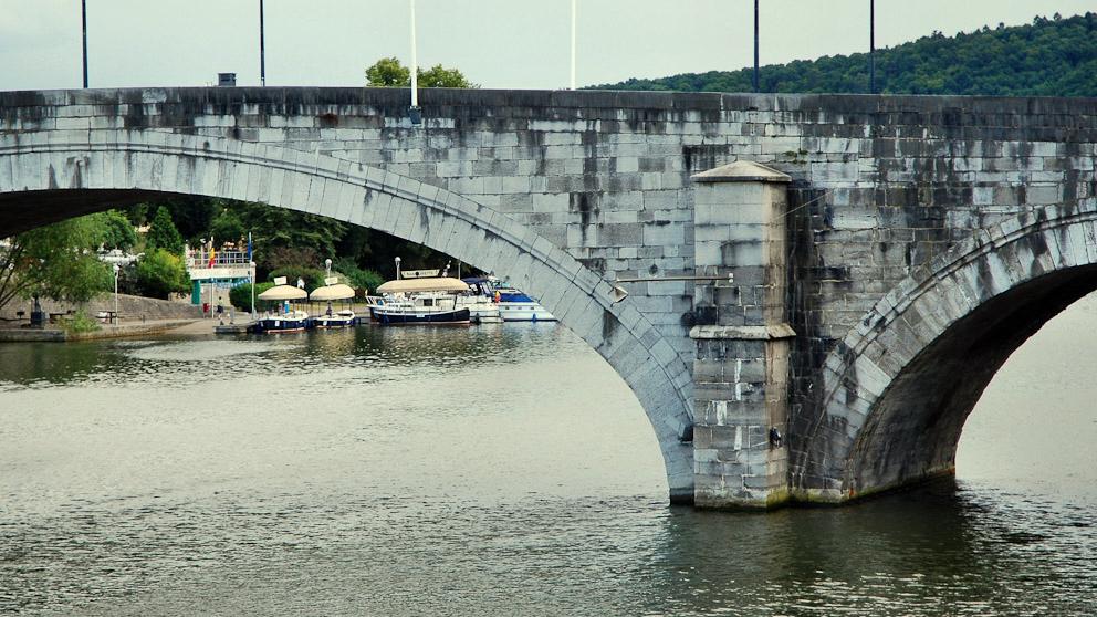 namur190709069