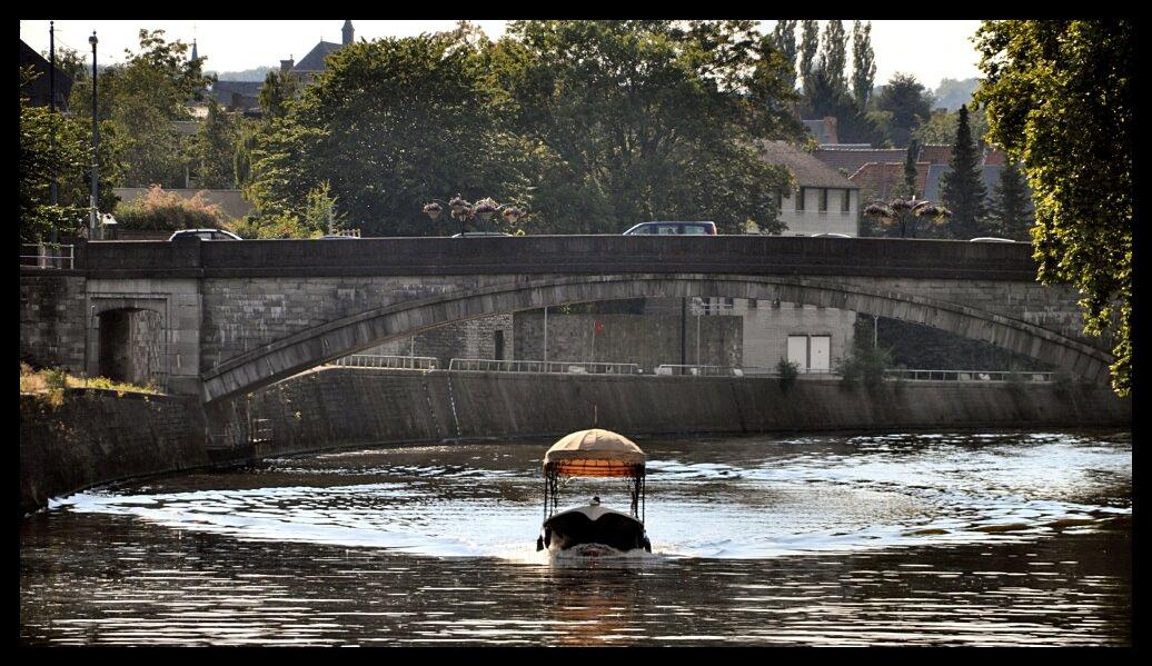 namur040710149