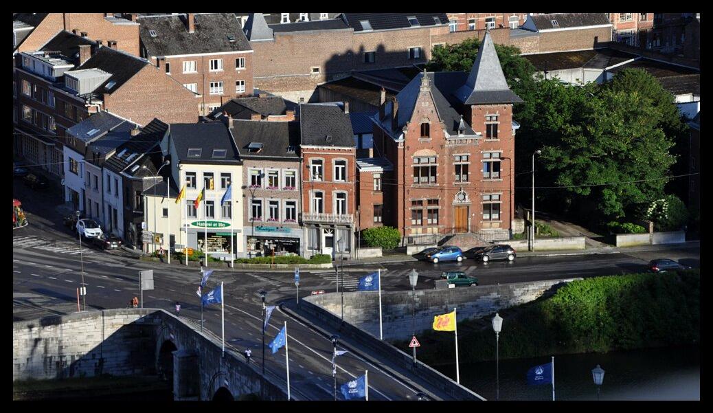 namur1006120236