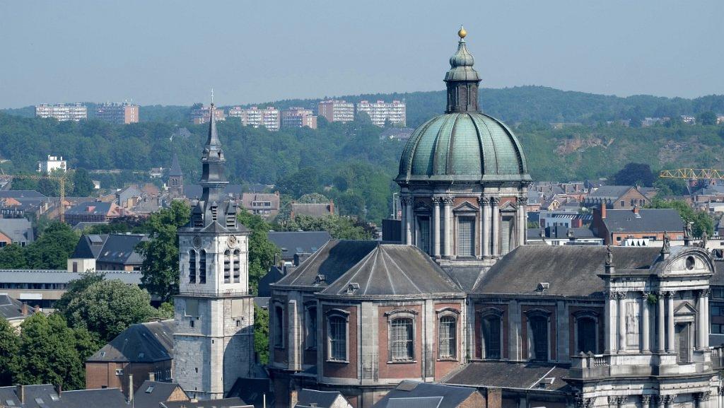 namur040617008