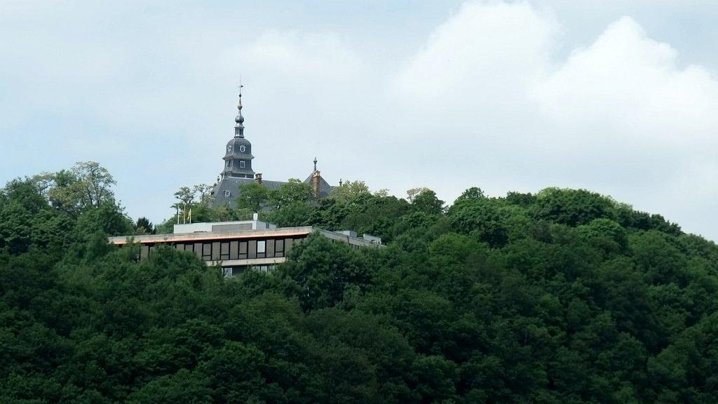 namur040617144