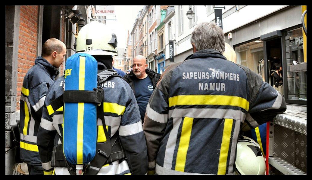 namur220511049