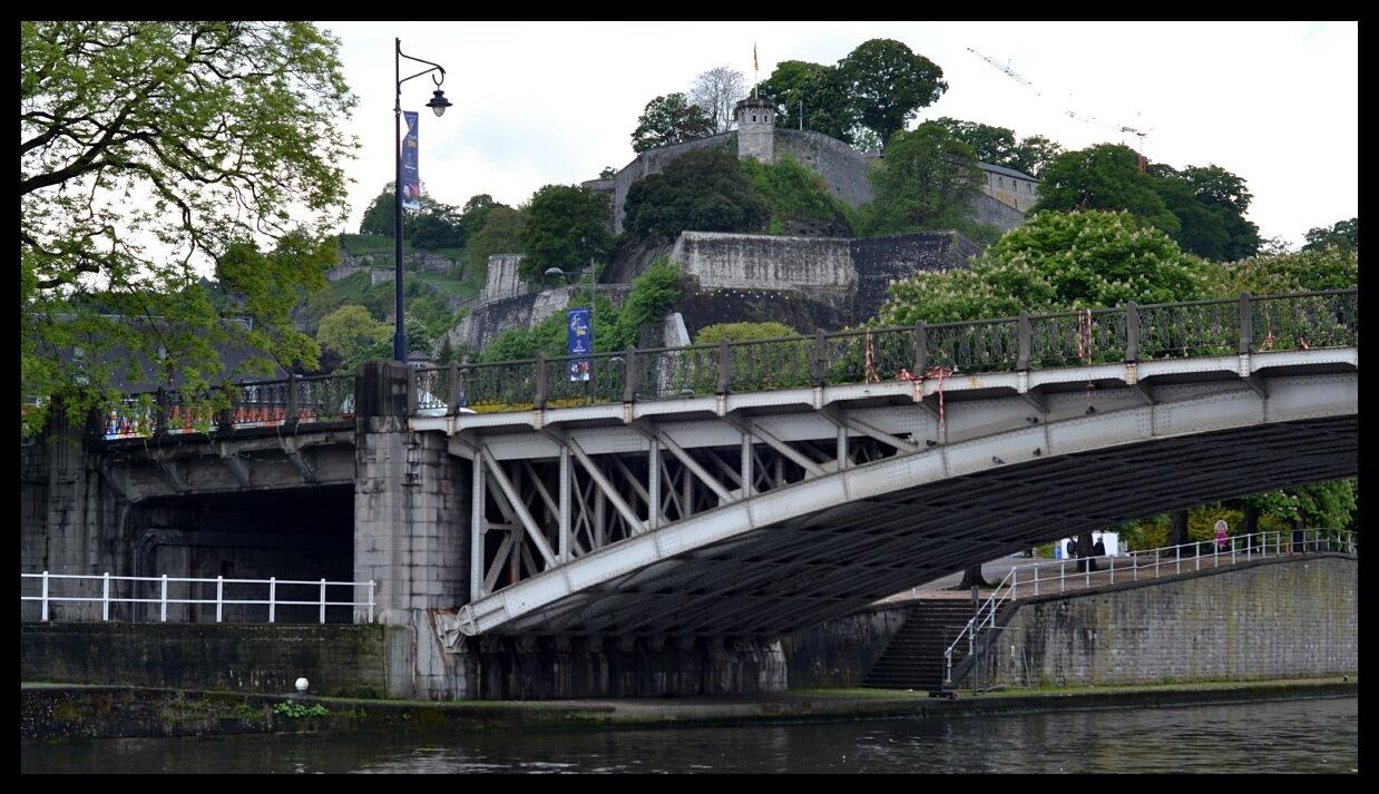 namur2605130122