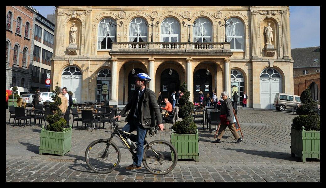 namur1803120074