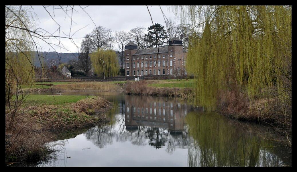 namur2503120010