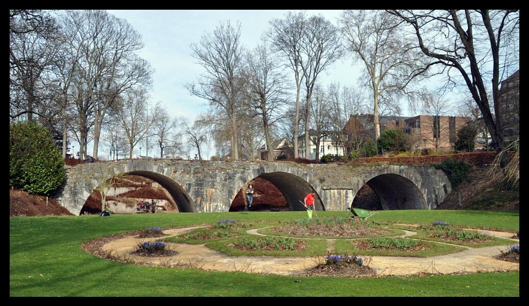 namur2503120064