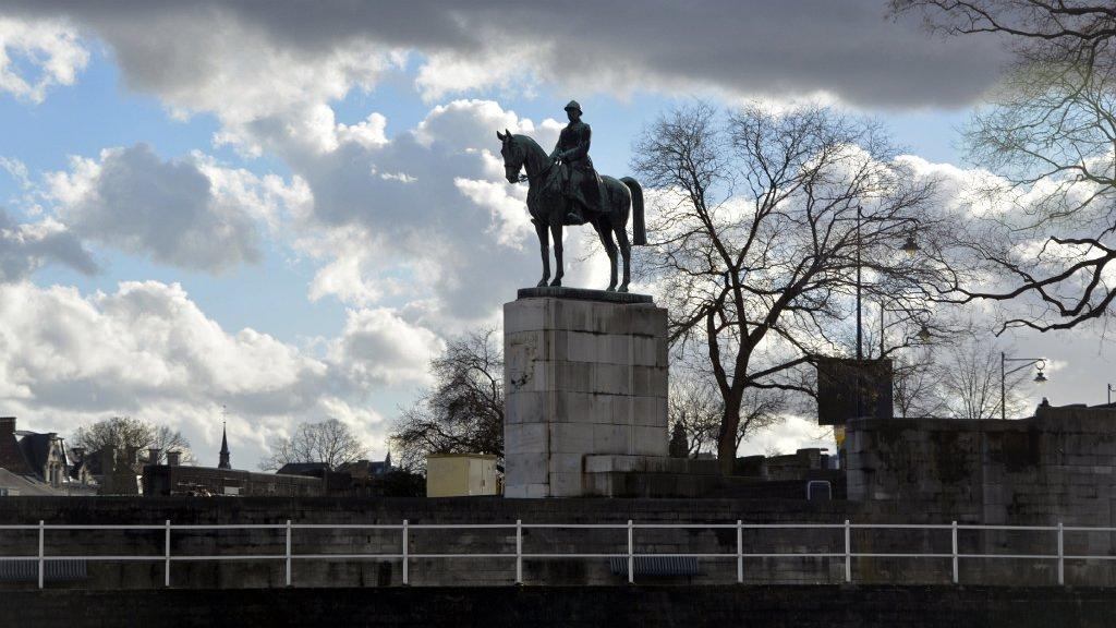 namur080315 50