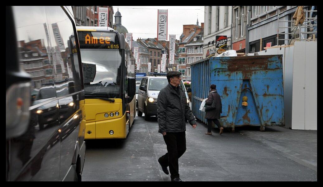 namur0411120102