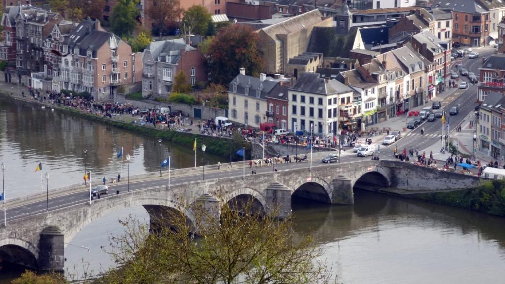 namur0211140136