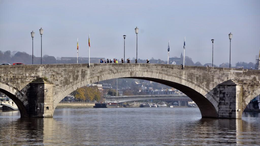 namur2311140086