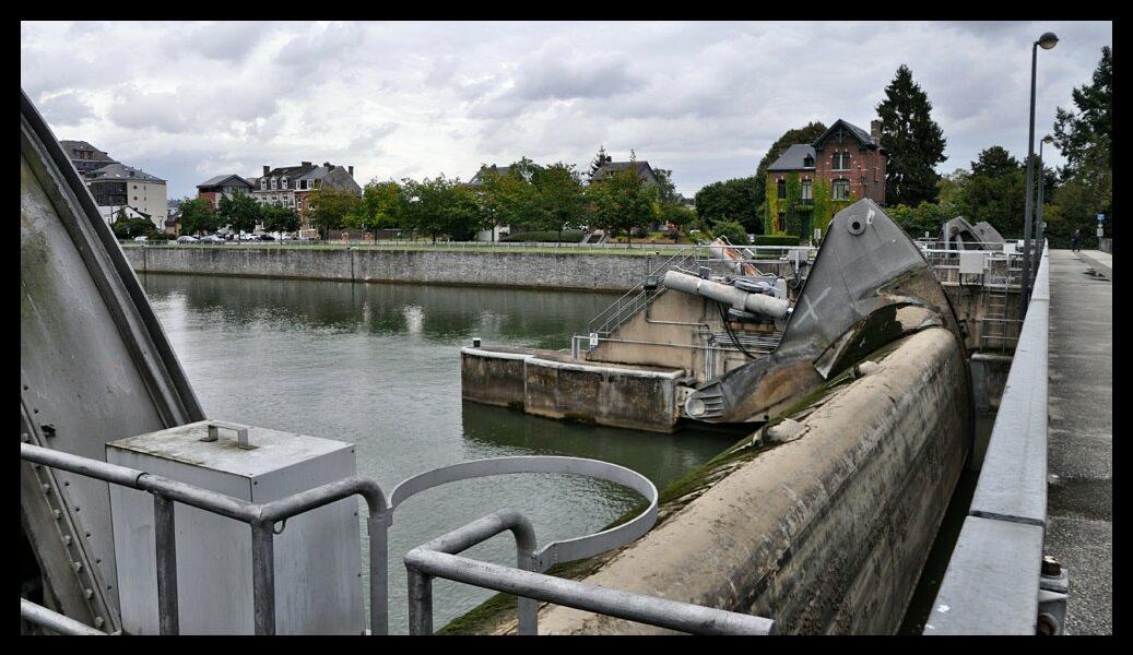 namur2309120012